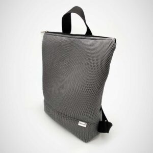 Mochila Urban Mesh gris fabricada en mesh3D y algodón