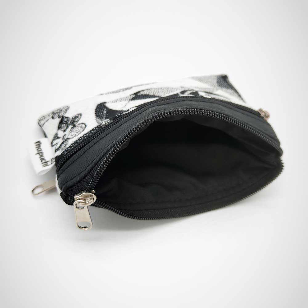 Cartera artesanal Gernika – Arte y funcionalidad en blanco y negro - Imagen 2