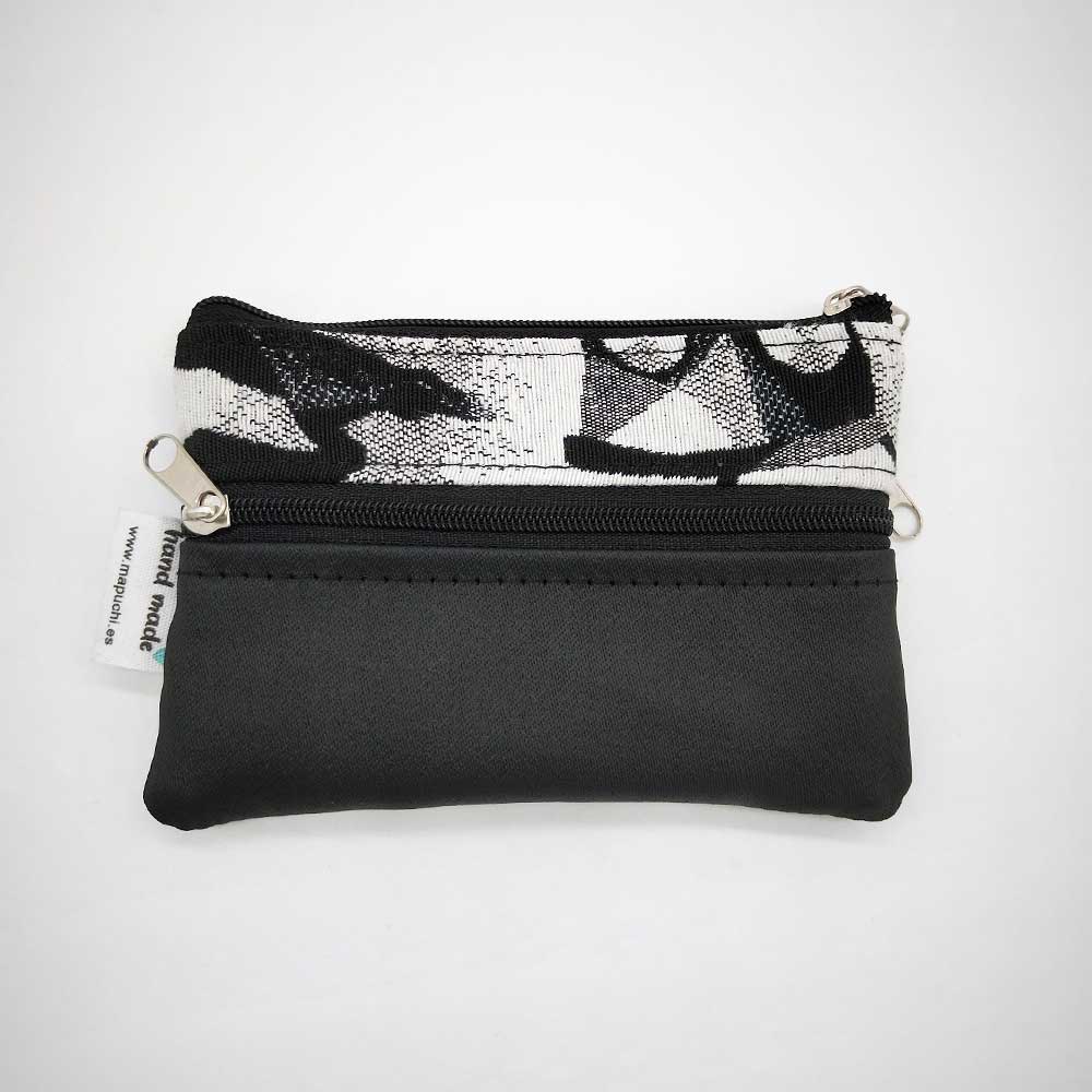 Cartera artesanal Gernika – Arte y funcionalidad en blanco y negro - Imagen 3